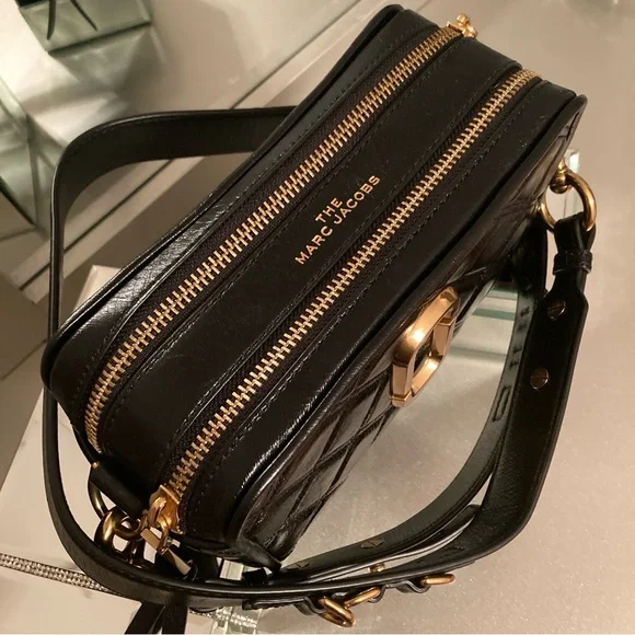 Authentic w Tag MARC JACOBS Quilted Softshot 21 Crossbody Bag Black Gold - Picture 4 of 14